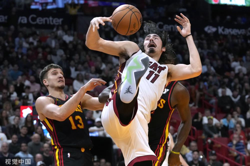 他在场上对 他在场上对