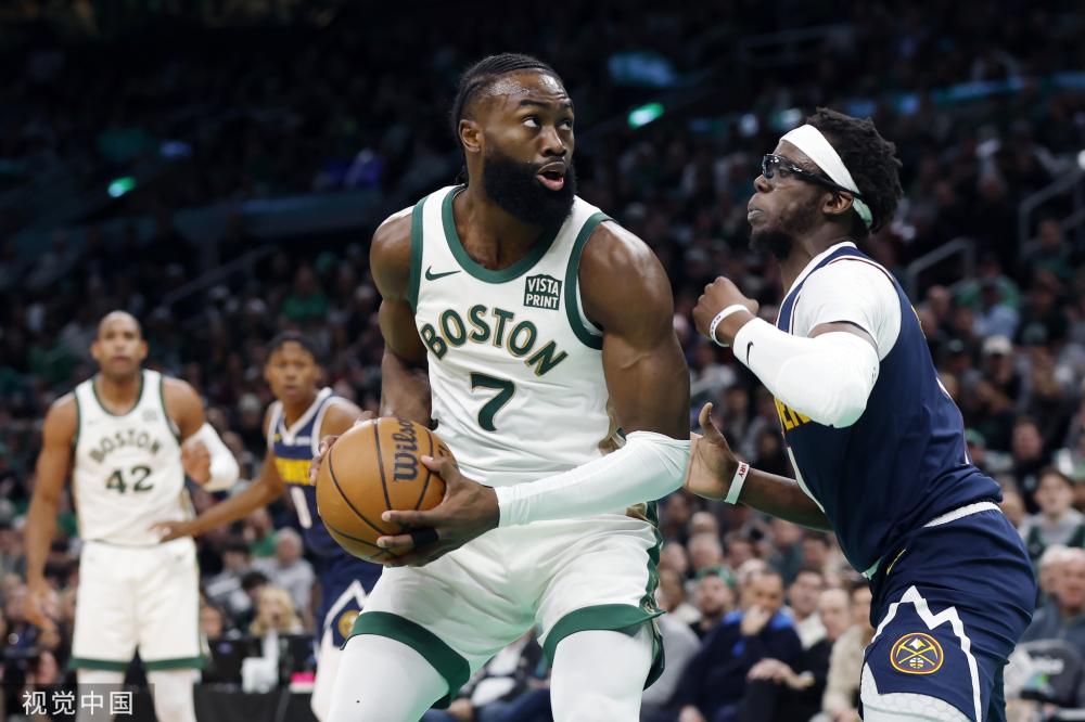 场上发挥作 场上发挥作